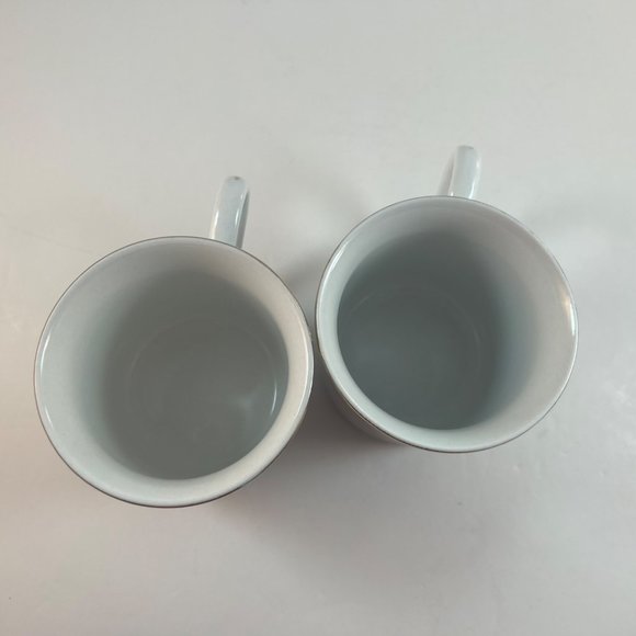 Gibson Everyday Holiday Gold Cups Saucers Holly Berries Lot of 4 Sets - Picture 9 of 16